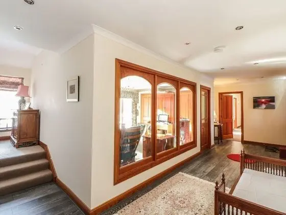 Bungalov, 6 Yatak Odası