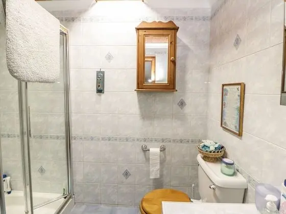 Bungalov, 6 Yatak Odası
