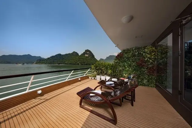 Kulübe (Onyx with private Sundeck)