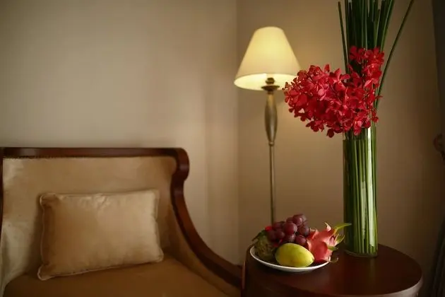 The Scarlett Suite