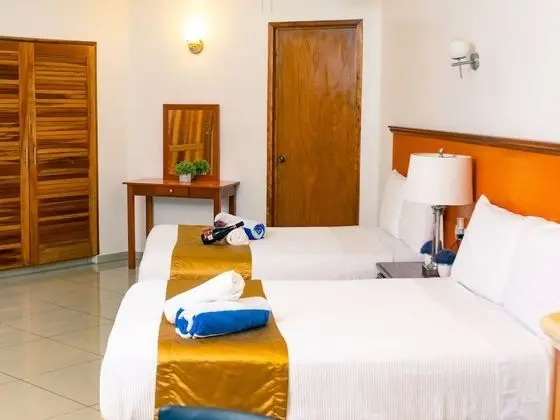 Deluxe Dört Kişilik Oda, Havuz Kenarı