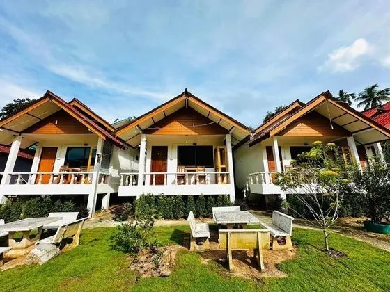 Deluxe Bungalow double bed
