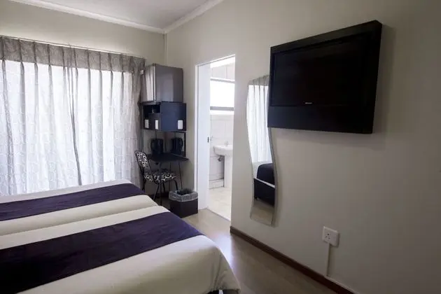Twin en-suite room