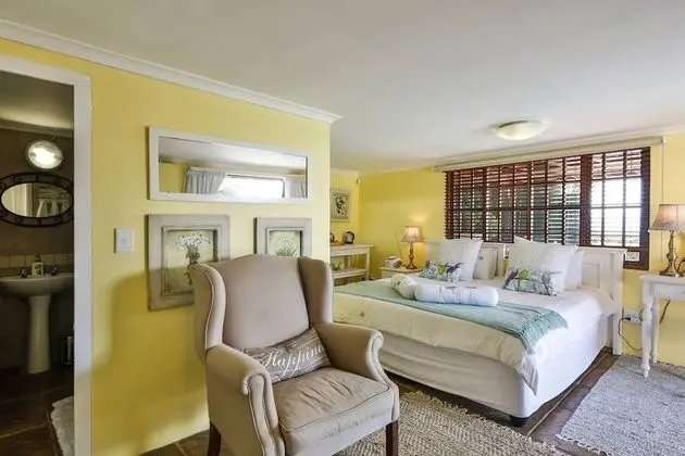 Luxury Tek Büyük Yataklı Oda (Uriel)