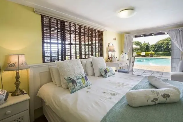 Luxury Tek Büyük Yataklı Oda (Uriel)