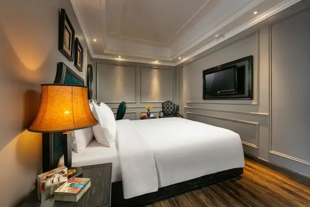 Deluxe Tek Büyük Yataklı Oda