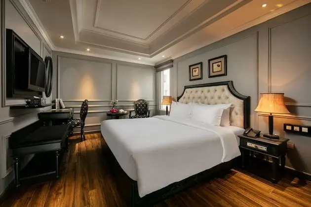 Deluxe Tek Büyük Yataklı Oda