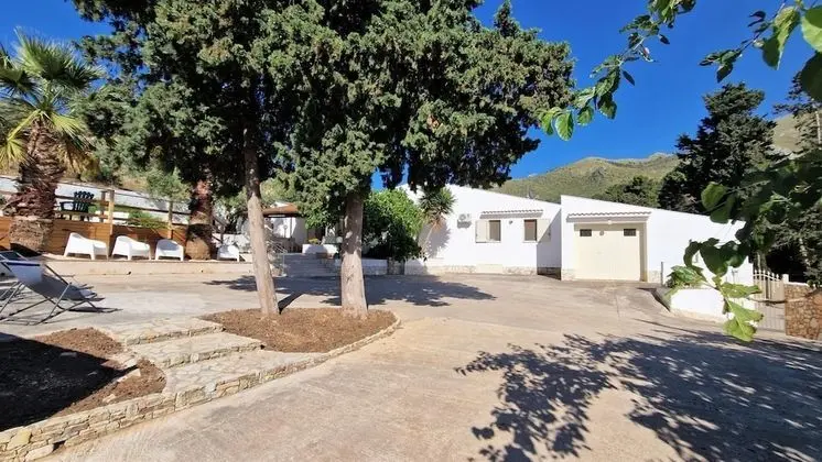 Villa, Sigara İçilebilir