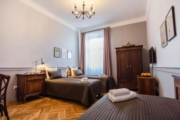 Design Stüdyo Süit, Küçük Mutfak, Avlu Manzaralı (A2)