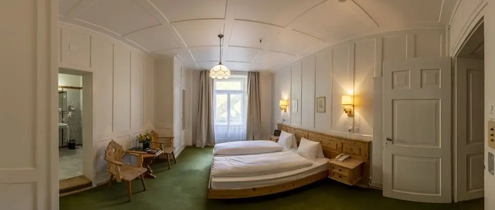 Tek Büyük Yataklı Oda, Dağ Yamacı