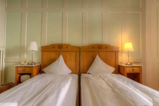 Tek Büyük Yataklı Oda, Dağ Yamacı