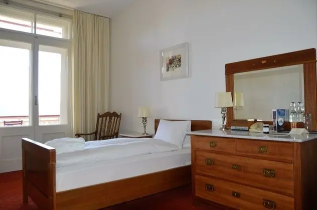 Tek Kişilik Oda, 1 Tek Kişilik Yatak