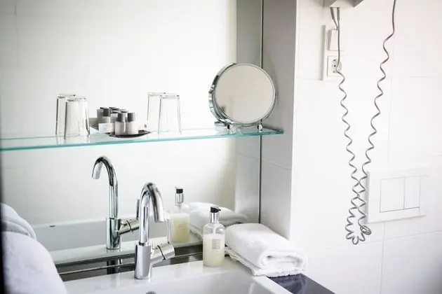 Economy Tek Büyük Yataklı Oda