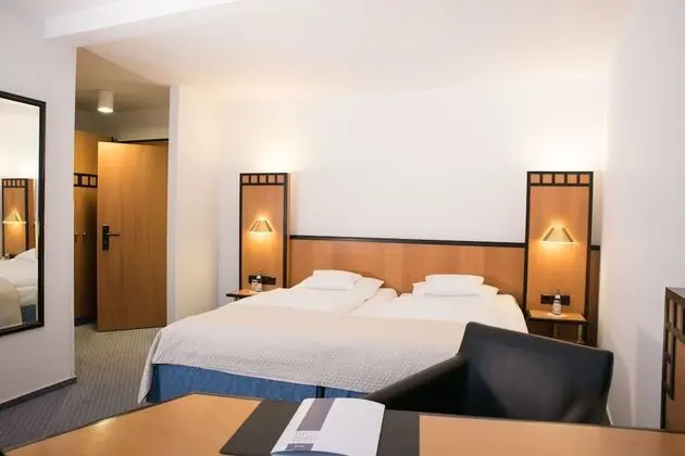 Comfort Tek Büyük Yataklı Oda