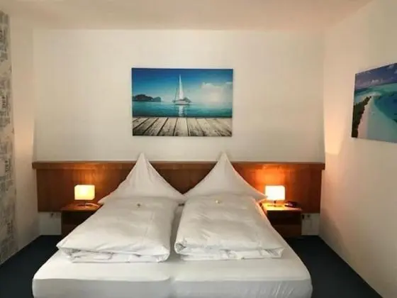 Comfort Tek Büyük Yataklı Oda