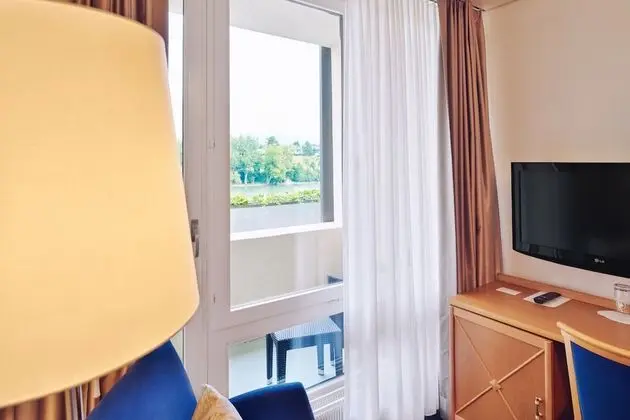 Classic Tek Kişilik Oda, Nehir Manzaralı