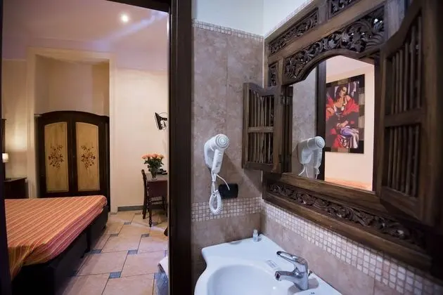 Standard Tek Büyük Yataklı Oda