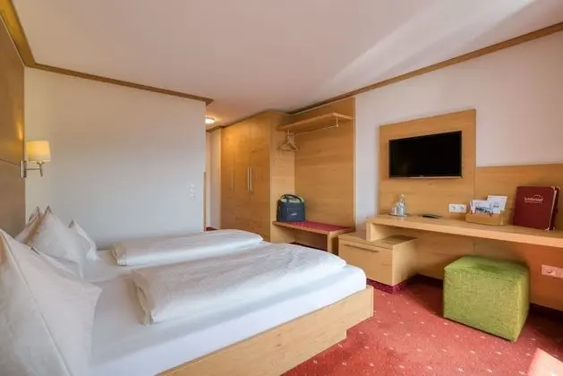Standard Tek Büyük Yataklı Oda, Balkon, Dağ Manzaralı