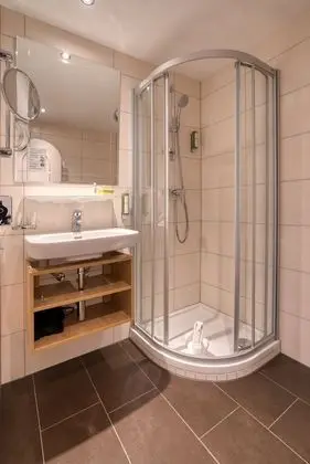Standard Tek Büyük Yataklı Oda, Balkon, Dağ Manzaralı