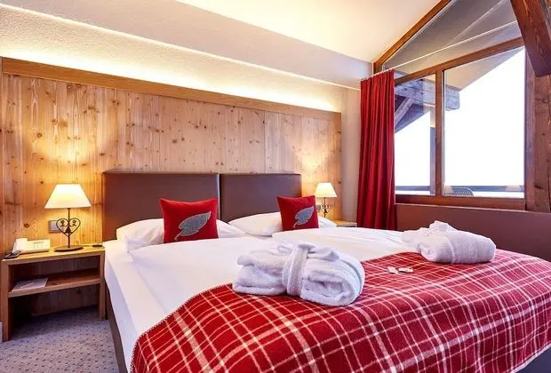 Junior Tek Büyük Yataklı Oda, Balkon, Vadi Manzaralı