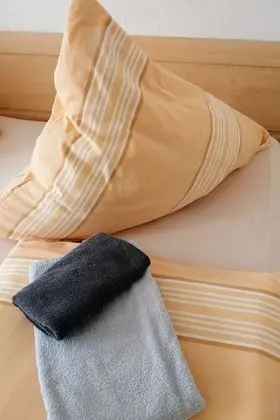 Basic Kulübe, 2 Tek Kişilik Yatak, Sigara İçilmez