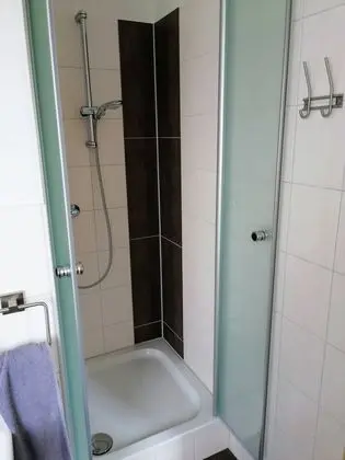 Basic Kulübe, 2 Tek Kişilik Yatak, Sigara İçilmez