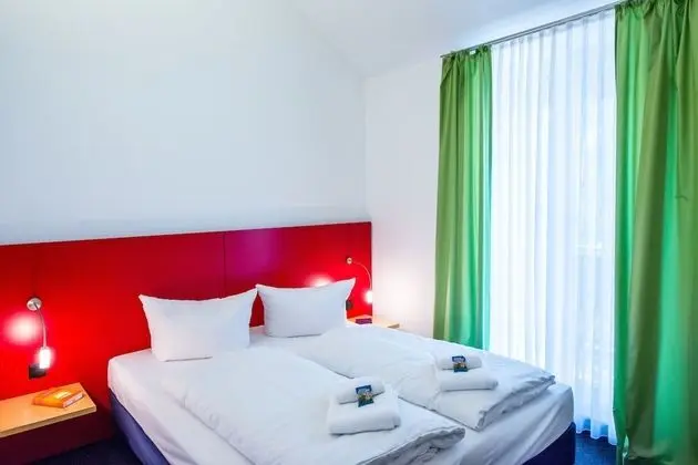 Standard Üç Kişilik Oda, 2 Yatak Odası