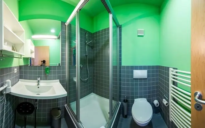 Standard Üç Kişilik Oda, 2 Yatak Odası