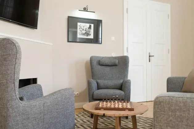 Apart Daire (Ground Floor - No. 1)