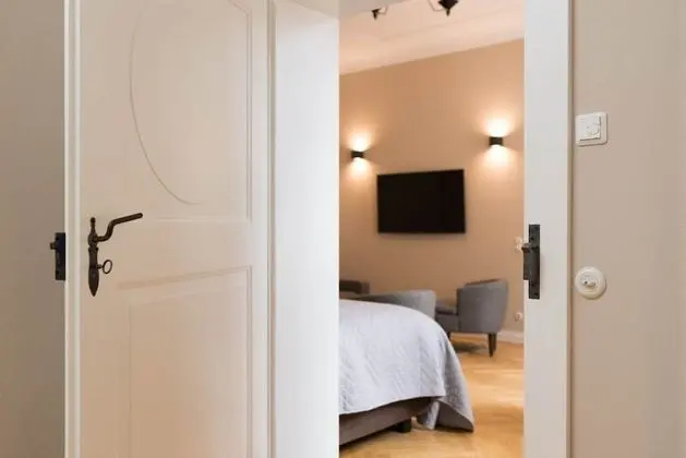 Apart Daire (Ground Floor - No. 2)