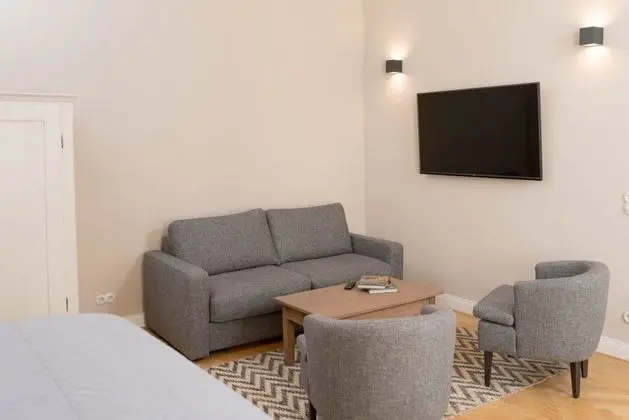 Apart Daire (Ground Floor - No. 2)