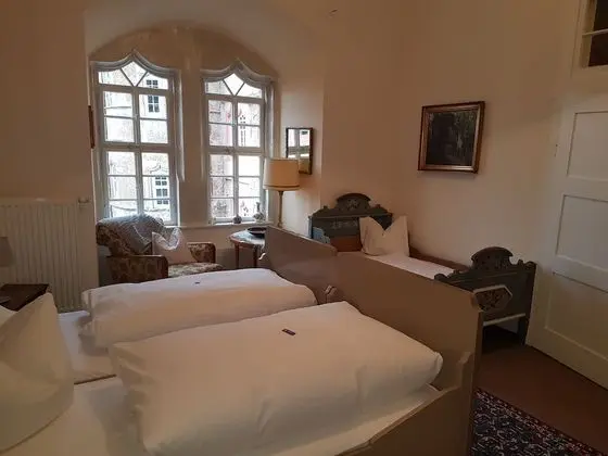 Tek Büyük Yataklı Oda
