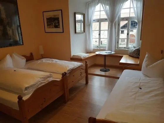 Tek Büyük Yataklı Oda, Banyolu/Duşlu