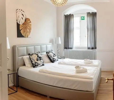 Design Büyük Yataklı Tek Kişilik Oda