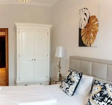 Design Büyük Yataklı Tek Kişilik Oda