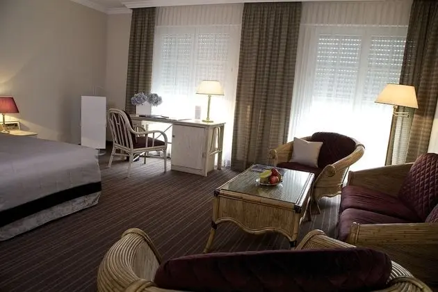 Comfort Tek Büyük Yataklı Oda