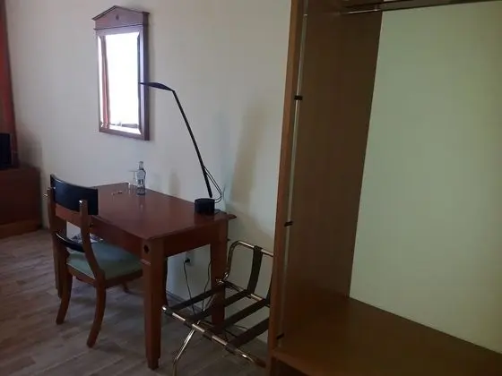Basic Tek Kişilik Oda, Göl Manzaralı