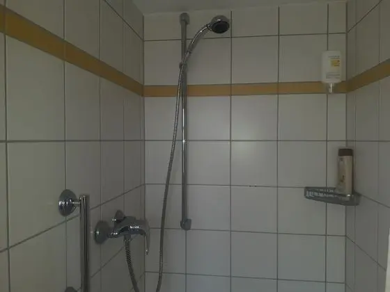 Basic Tek Kişilik Oda, Göl Manzaralı