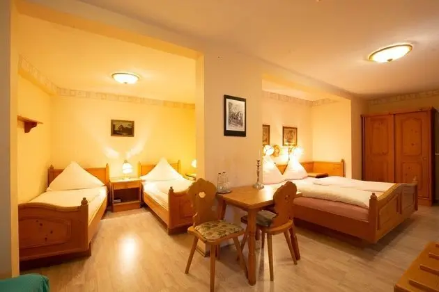 Romantic Dört Kişilik Oda, Birden Çok Yatak, Sigara İçilmez, Özel Banyo