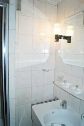Basic Tek Büyük Yataklı Oda