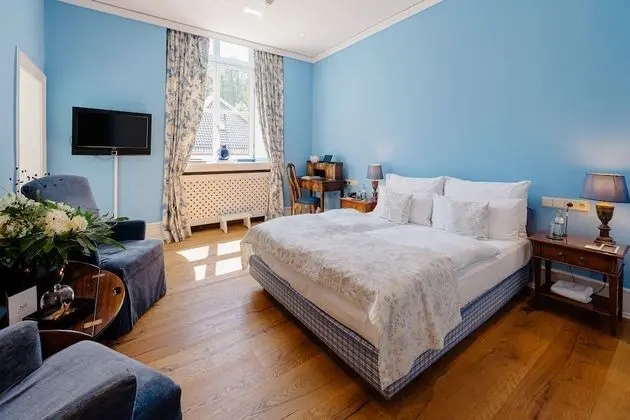 Classic Tek Büyük Yataklı Oda