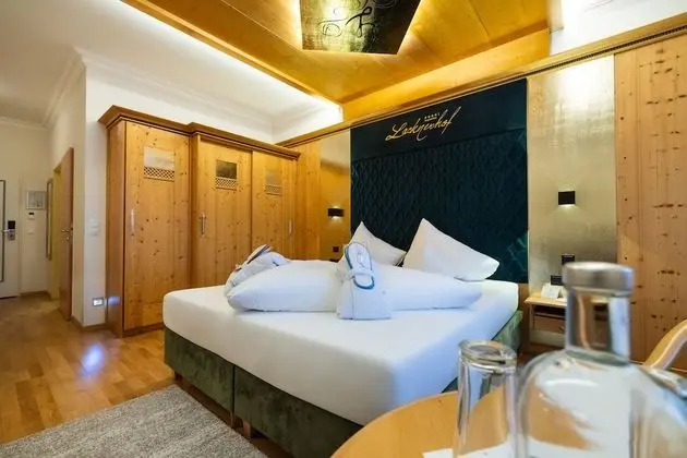 Deluxe Tek Büyük Yataklı Oda (Herzogzimmer)