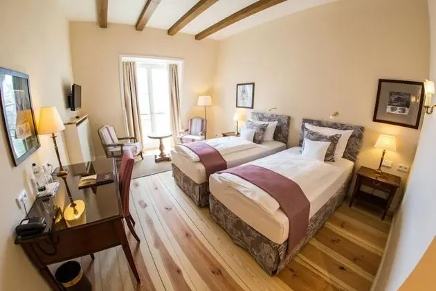 İki Ayrı Yataklı Oda, Küvet