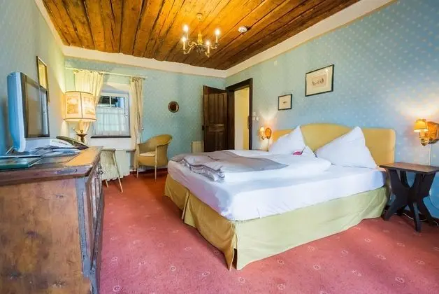 Classic Tek Büyük Yataklı Oda, 1 Büyük (Queen) Boy Yatak