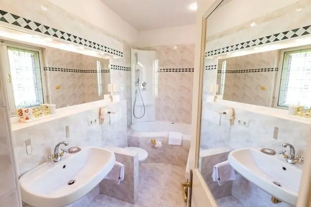 Classic Tek Büyük Yataklı Oda, 1 Büyük (Queen) Boy Yatak