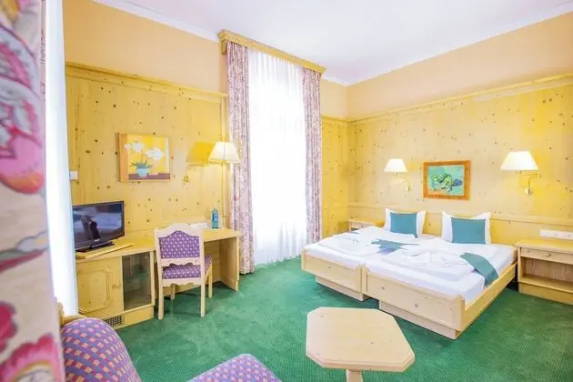 Comfort Tek Büyük Yataklı Oda (in the castle)