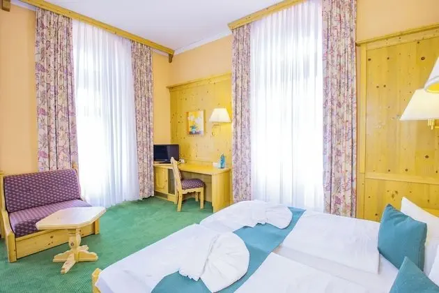 Comfort Tek Büyük Yataklı Oda (in the castle)