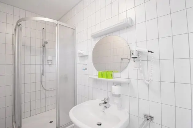 Üç Kişilik Oda (in the castle)