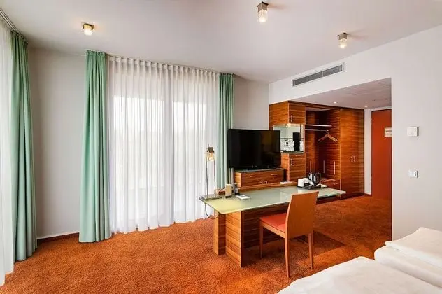 Executive Oda, Balkon