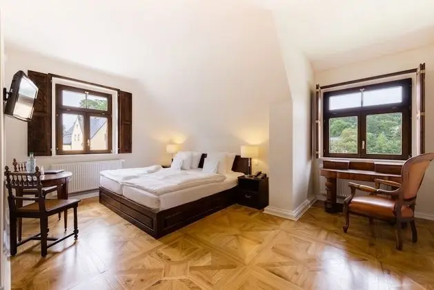 Deluxe Tek Büyük Yataklı Oda